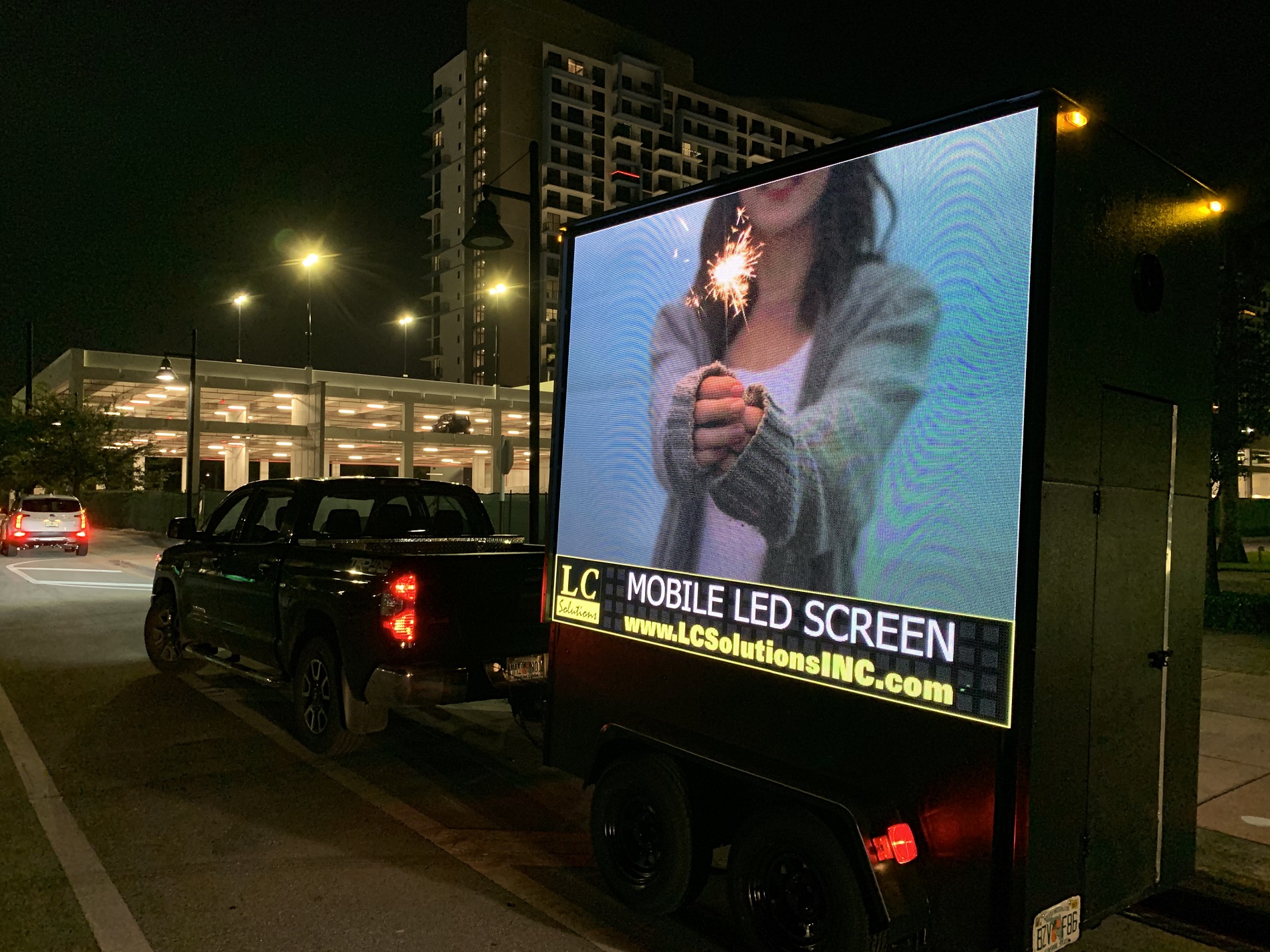 Mobile LED video screen trailer